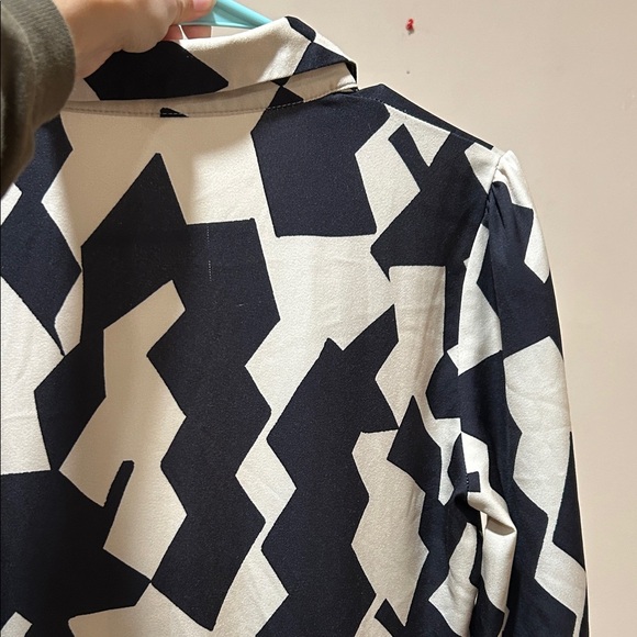 ❤️3 for$10❤️ Black and White Geometric Print Dress - Picture 4 of 4